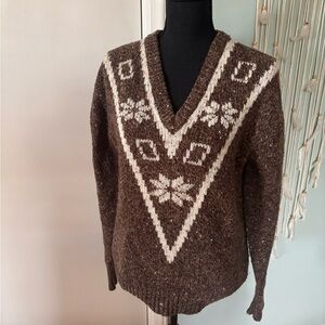 Vintage London Fog Brown and cream V-Neck Sweater